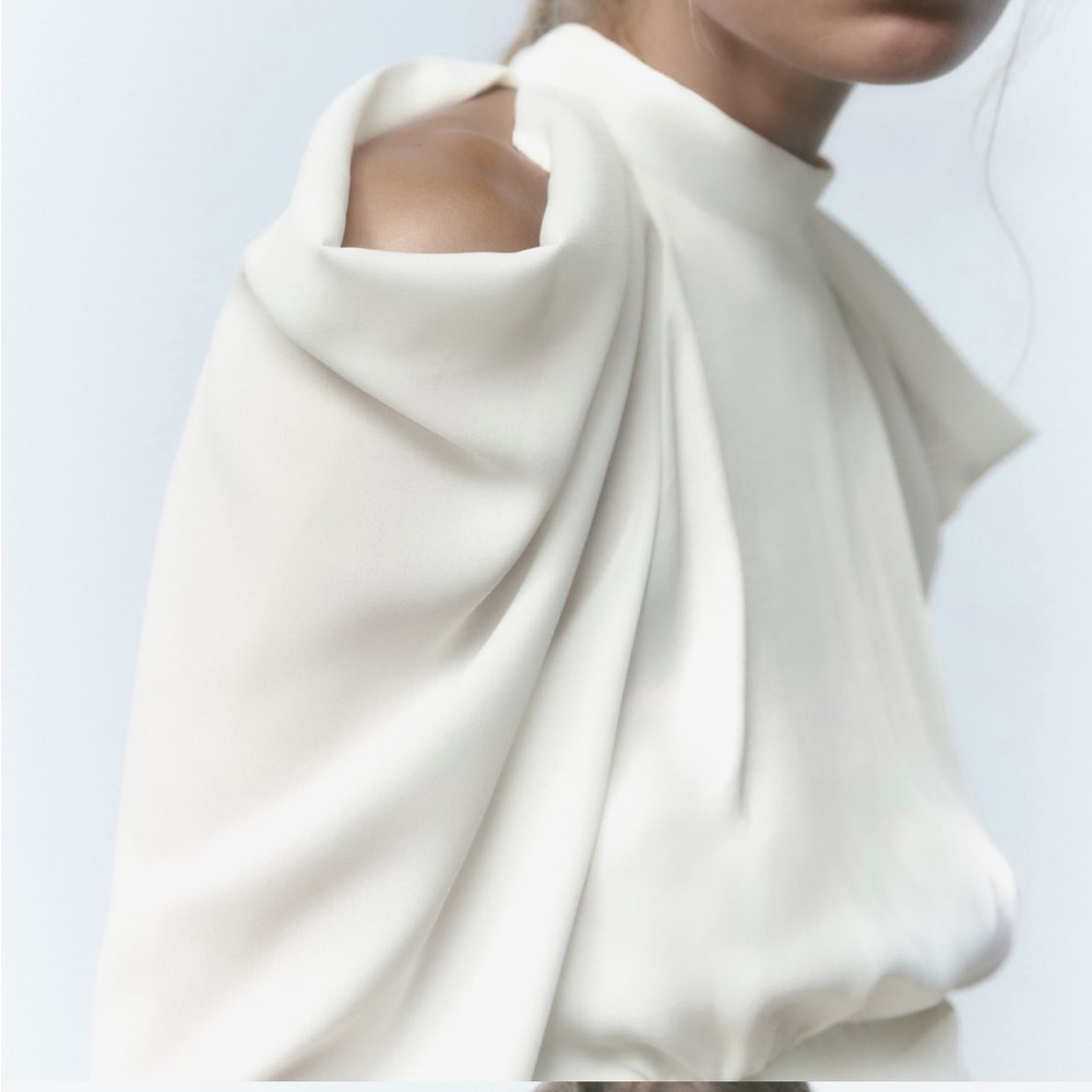 ZARA blouse with openings at shoulders - Picture 6 of 12